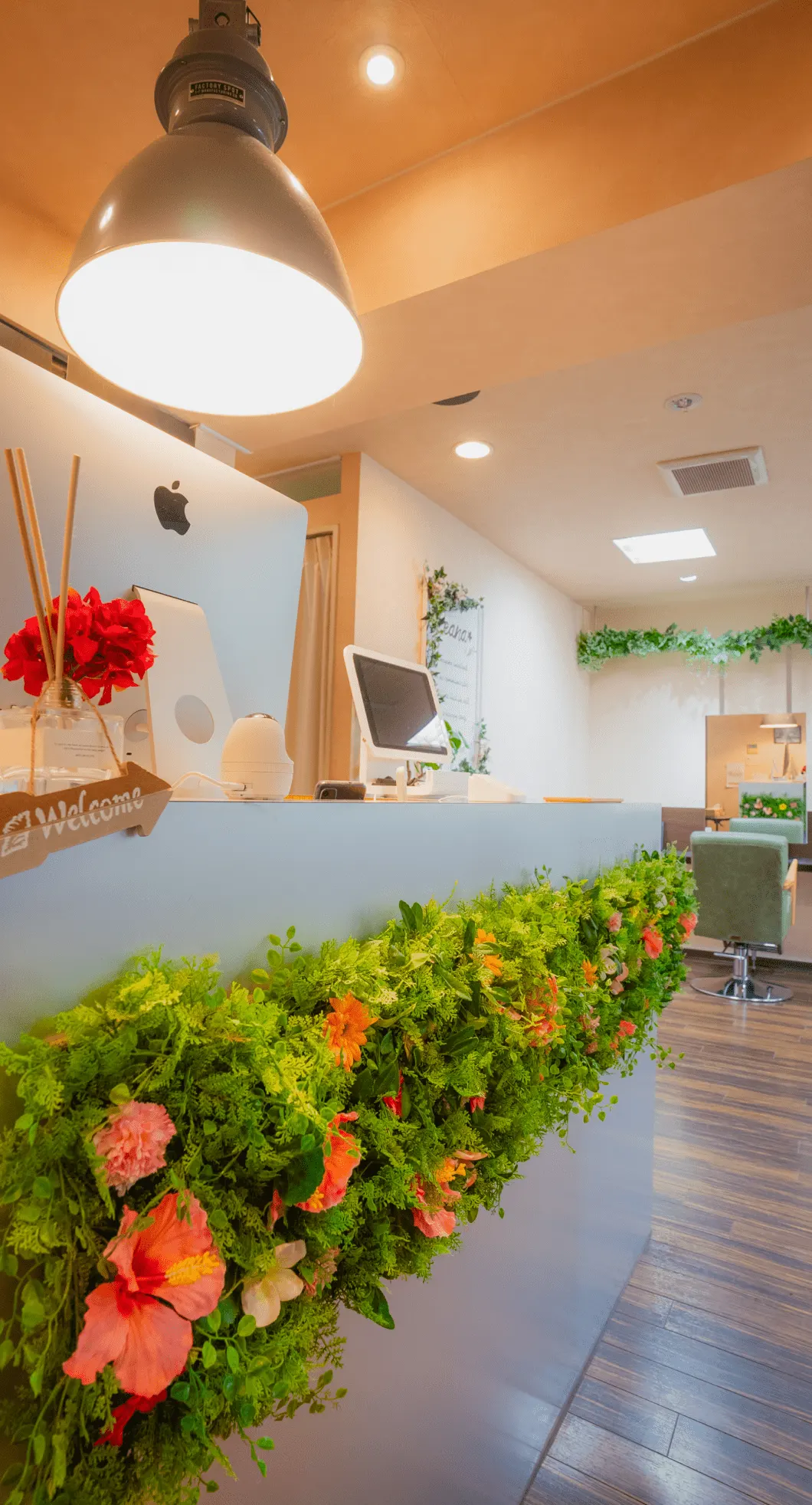 Leana by NINA | 気軽におしゃれを楽しめるサロン